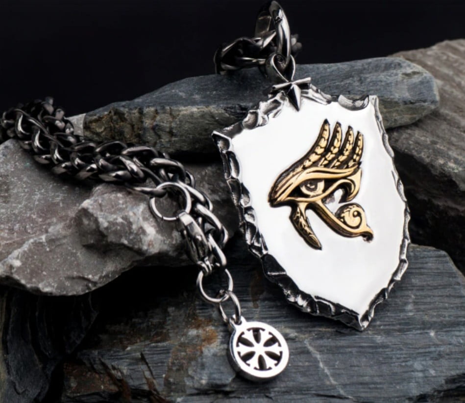 Colar pingente em aço inoxidável olho de Hórus Deus dos Faraós amuleto simbolo de prosperidade poder e proteção .
