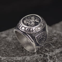 Lindo anel de São Jorge em aço inoxidável joia pra vida toda   Condição: 100% novo