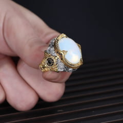 Eleve seu estilo criando elegância atemporal com nossos anéis Turcos