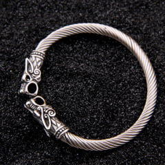 Bracelete vikings em aço inoxidável 316L alta qualidade não enferruja e nunca perde a cor .